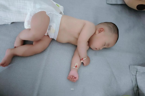 沭阳宝宝脚心出汗怎么回事